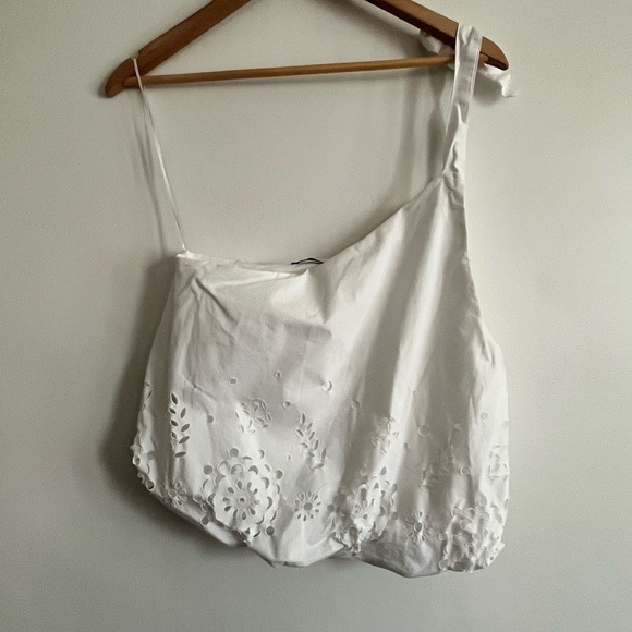 Zara Cutwork One Shoulder 100% Cotton Top - Picture 2 of 9